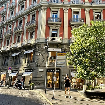 נאפולי Martiri Boutique Apartment מראה חיצוני תמונה