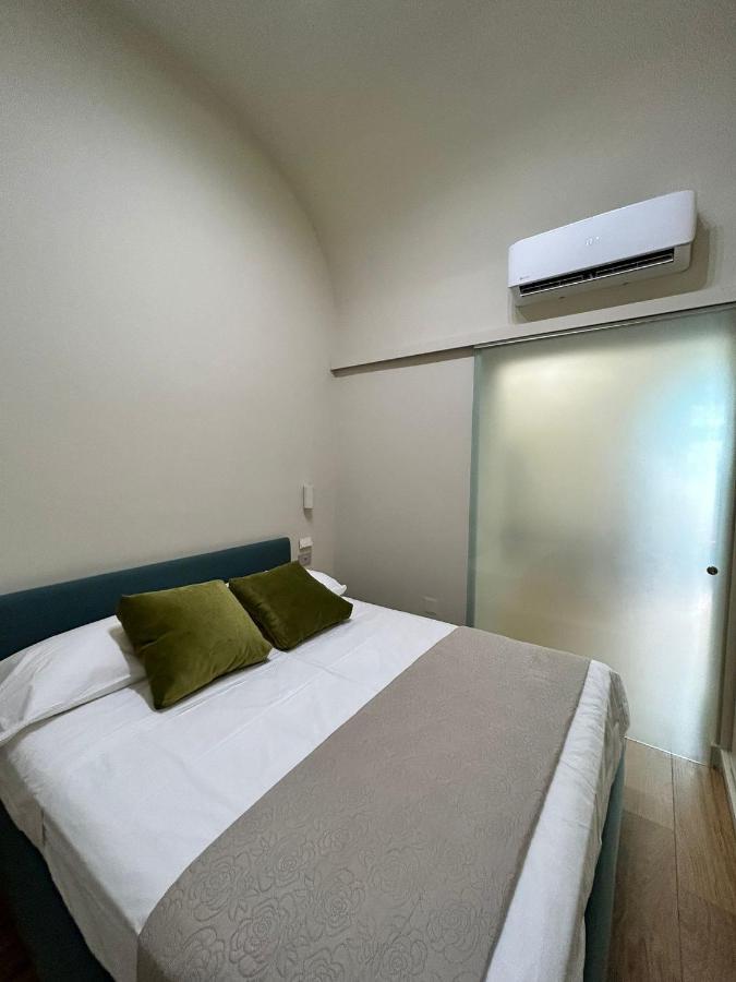 נאפולי Martiri Boutique Apartment מראה חיצוני תמונה
