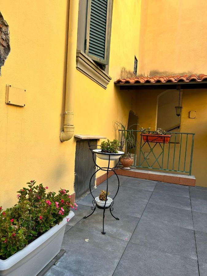 נאפולי Martiri Boutique Apartment מראה חיצוני תמונה