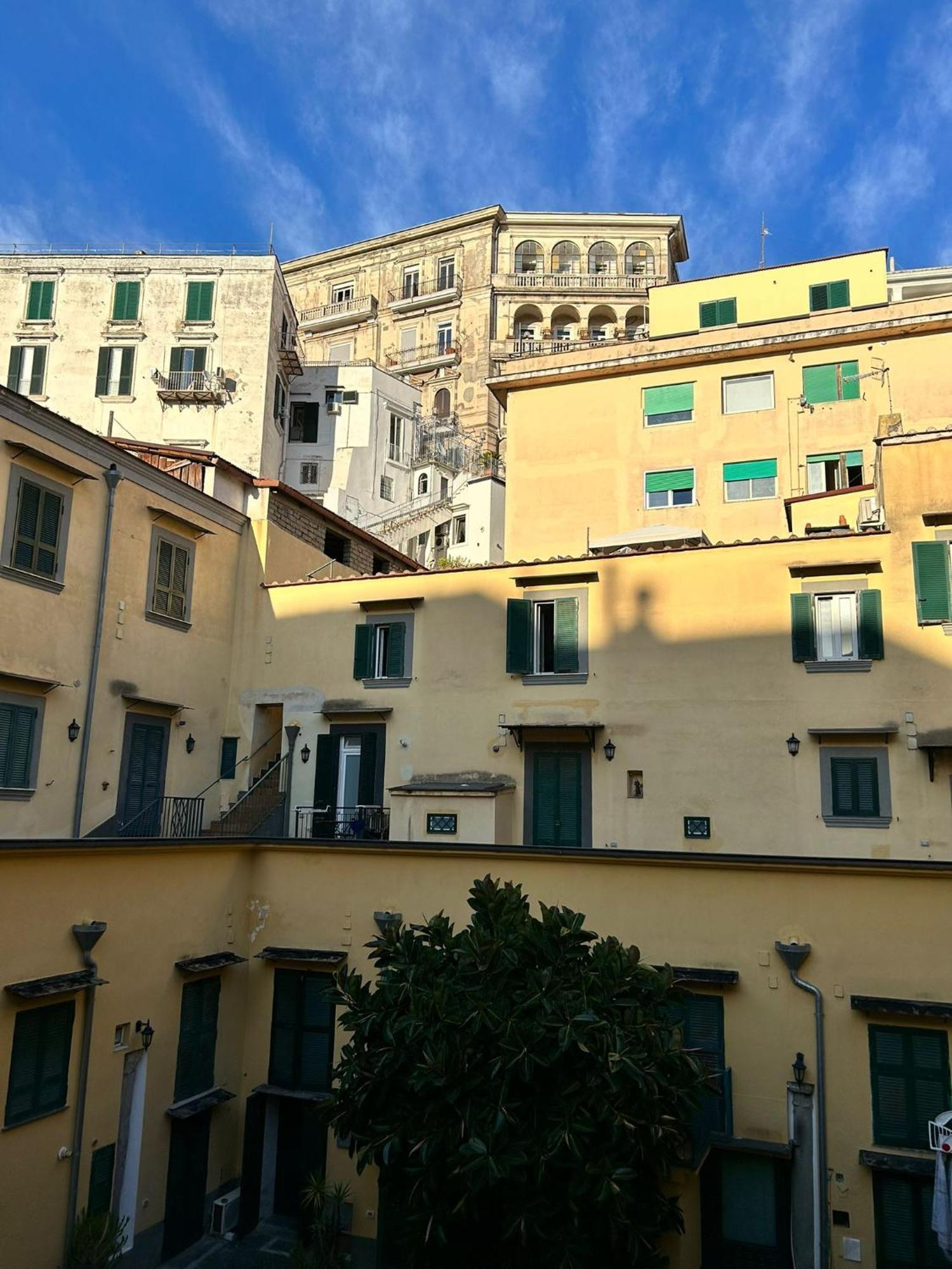 נאפולי Martiri Boutique Apartment מראה חיצוני תמונה
