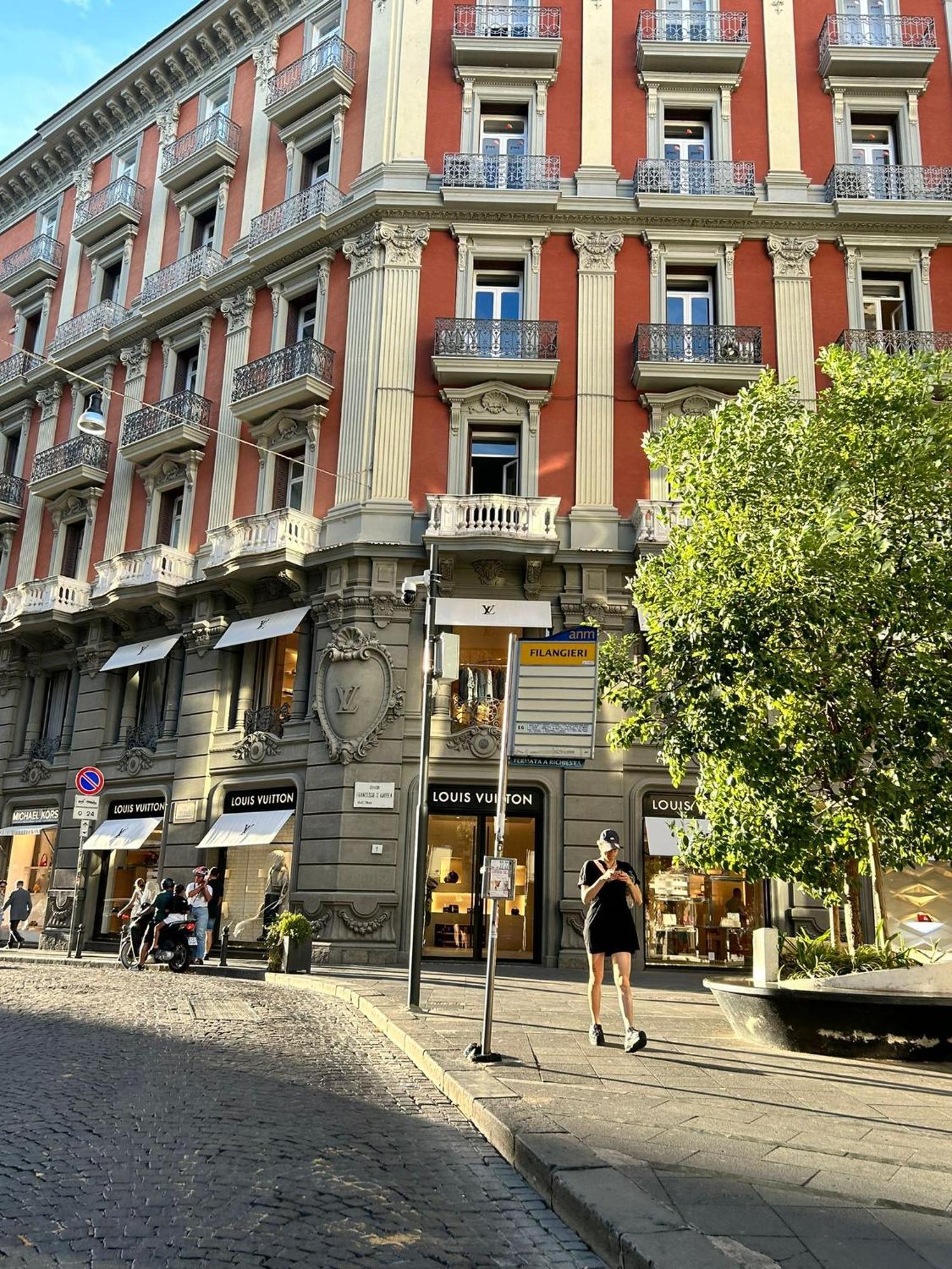 נאפולי Martiri Boutique Apartment מראה חיצוני תמונה